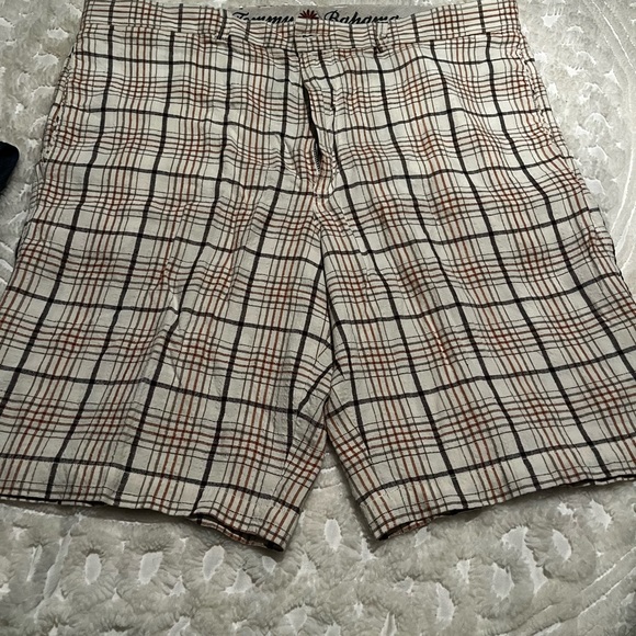 Tommy Bahama Shorts - Picture 2 of 3